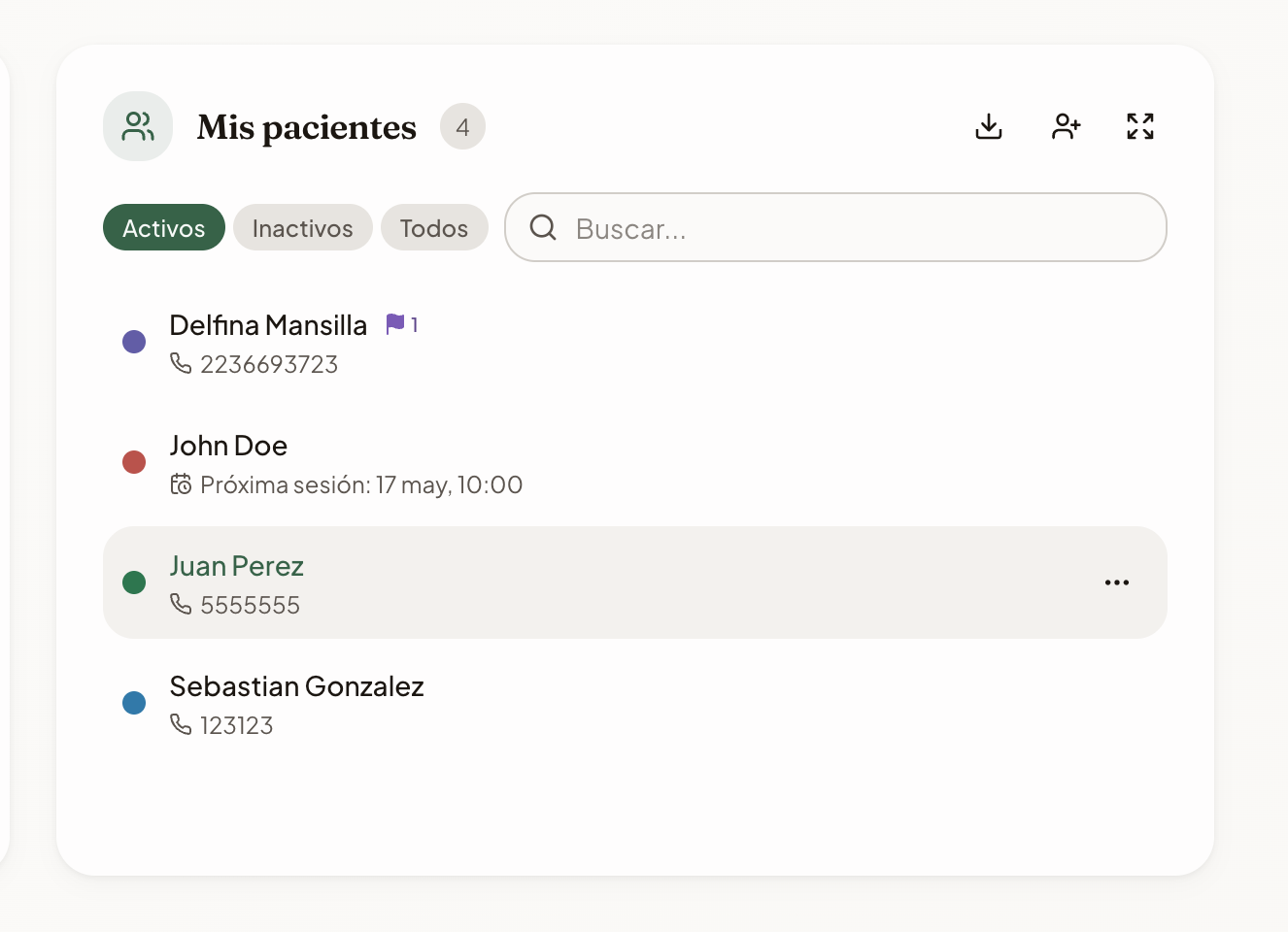 Lista "Mis pacientes" con pestañas Activos, Inactivos y Todos, mostrando cuatro pacientes con su color tag y teléfono
